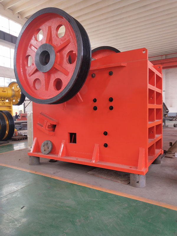 山東錘式破碎機銷售制造商